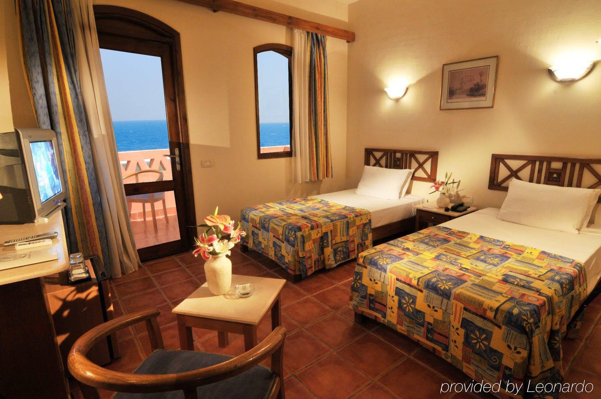 Jaz Neo Reef Marsa Hotel Coraya Bay Exterior photo