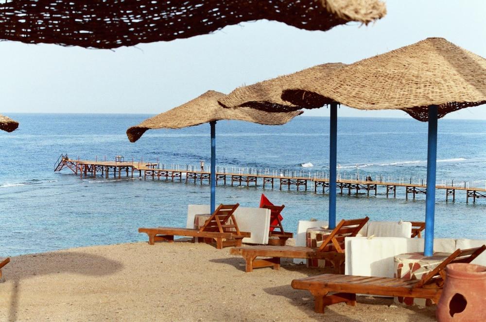 Jaz Neo Reef Marsa Hotel Coraya Bay Exterior photo